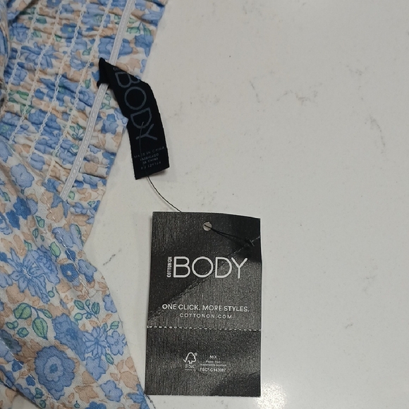 ZAFUL Green, Blue, and Floral Women's Tops Set - Picture 7 of 14